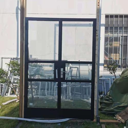 上海老钢窗 法式窄边细格子门窗，为阳台天井庭院注入复古之魂